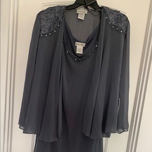 Sleeveless dress with sheer jacket